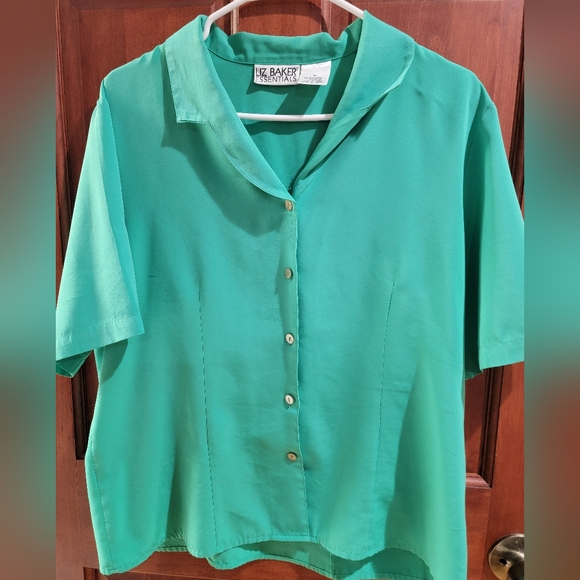 Liz Baker Tops - Women's sleeveless blouse